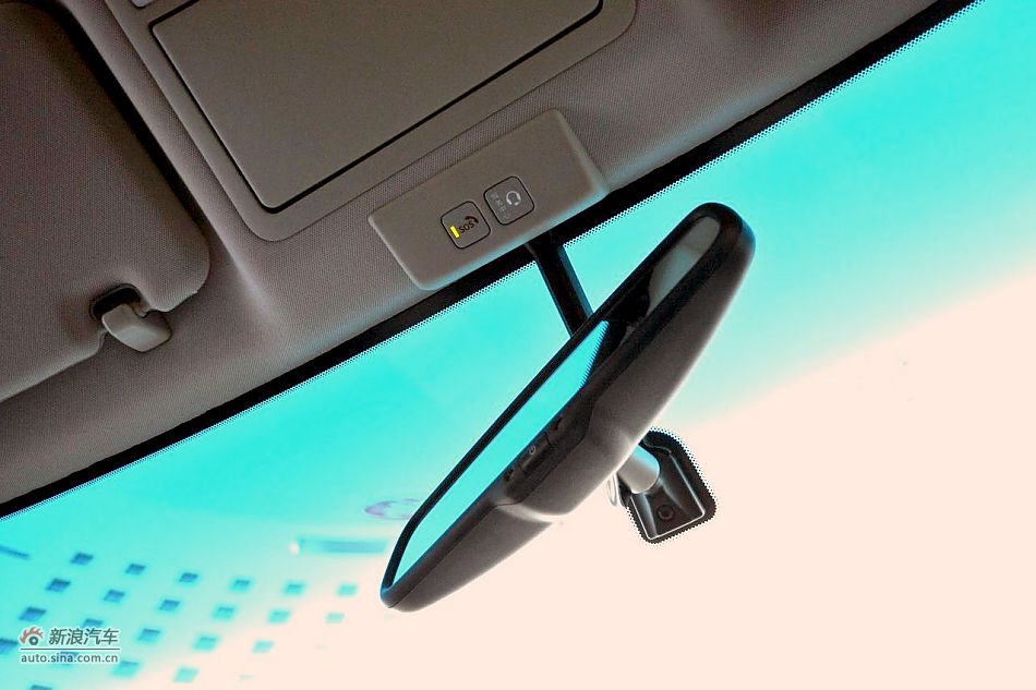 2011款天籁公爵内饰