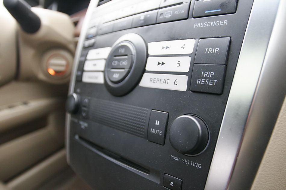 东风日产新天籁播放器