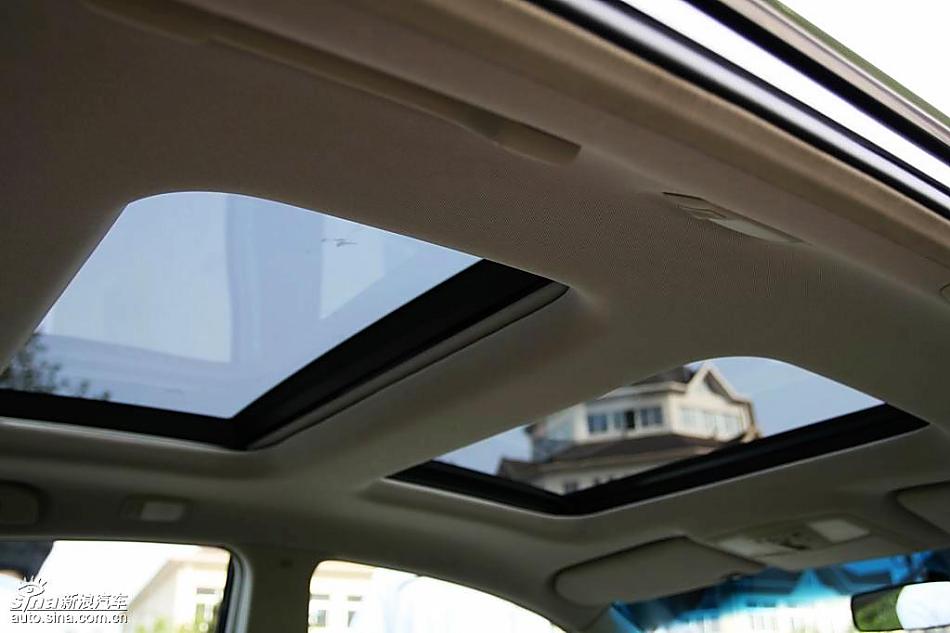 新一代天籁内饰