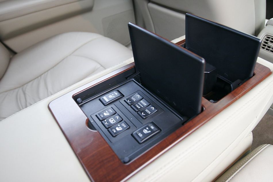 东风日产新天籁内饰