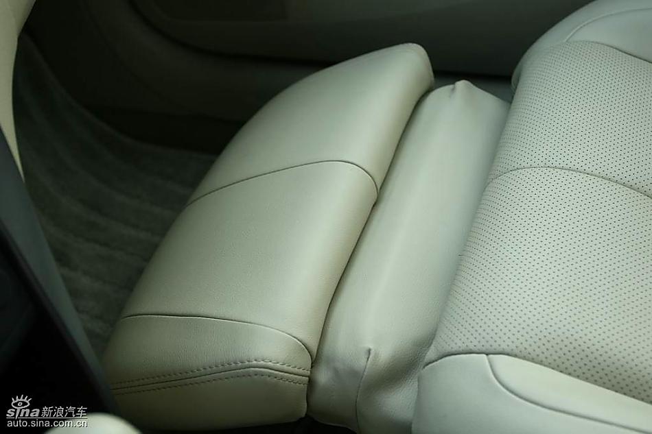 新一代天籁内饰