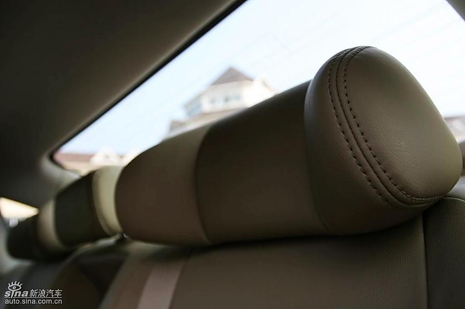 新一代天籁内饰