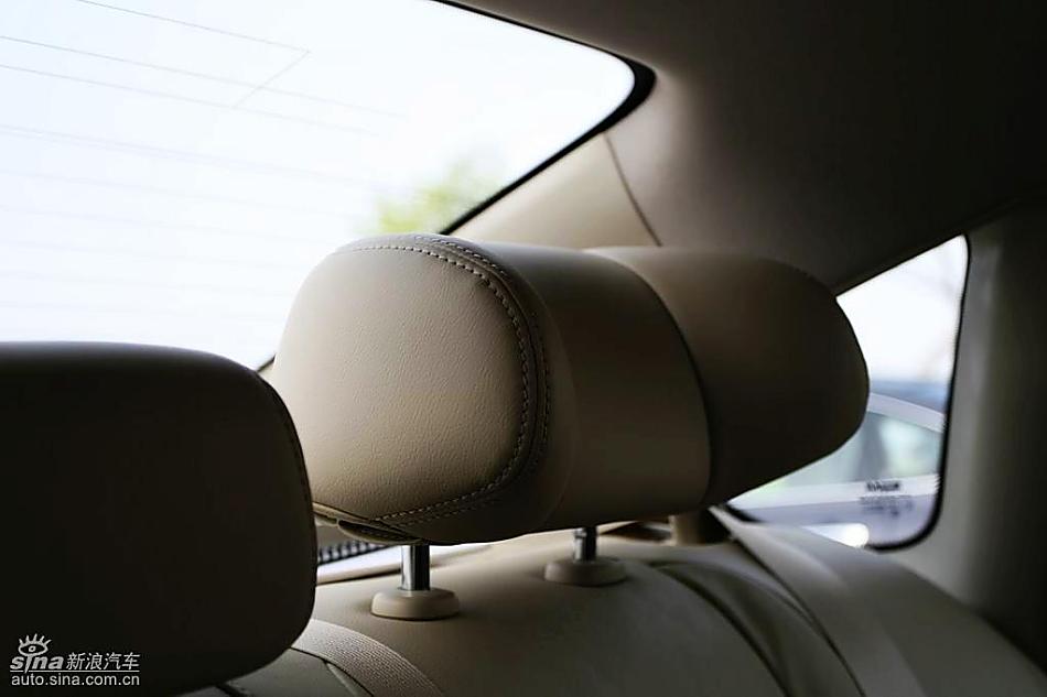 新一代天籁内饰