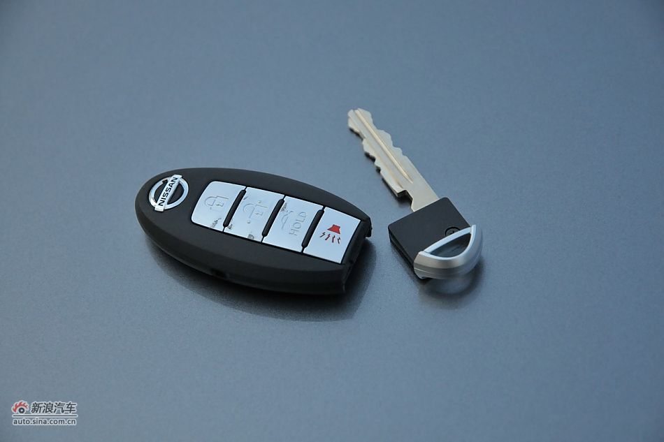 多功能遥控钥匙