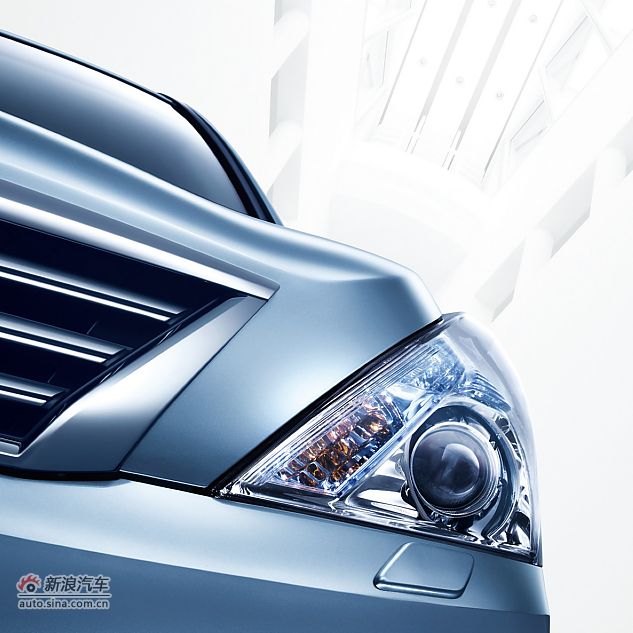 2011款天籁外观细节