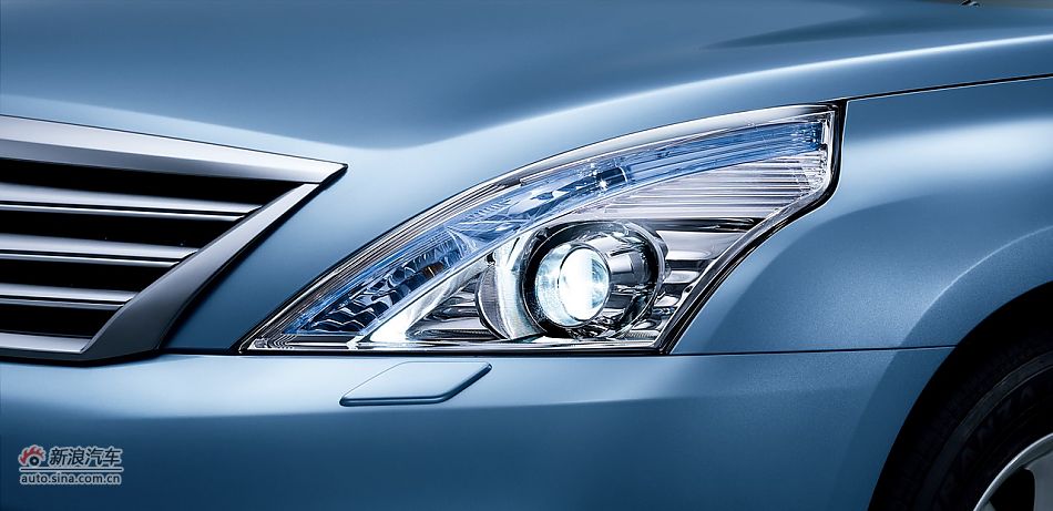 2011款天籁外观细节