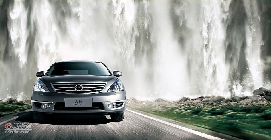 2011款天籁公爵外观