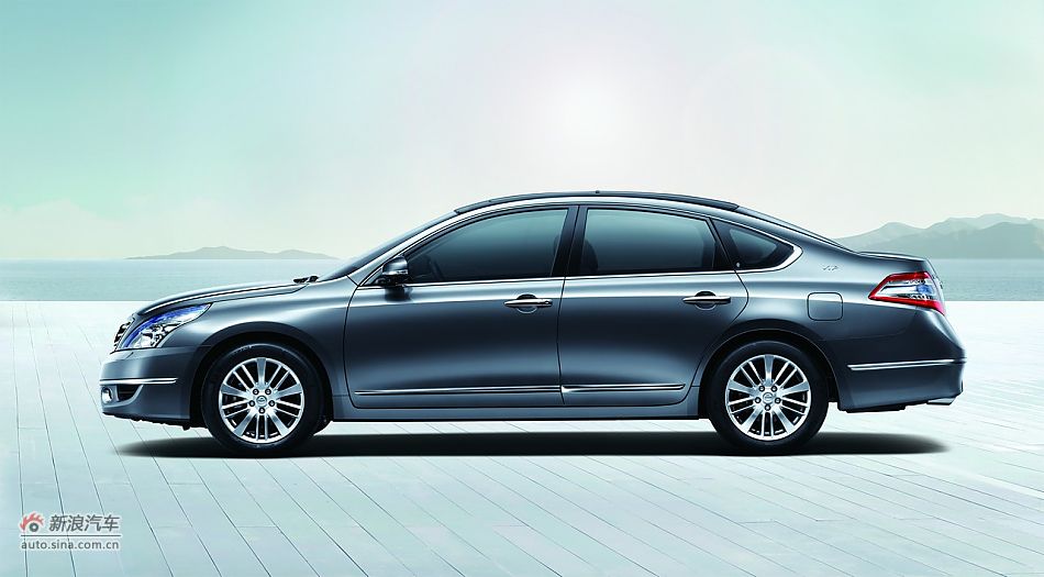 2011款天籁公爵外观