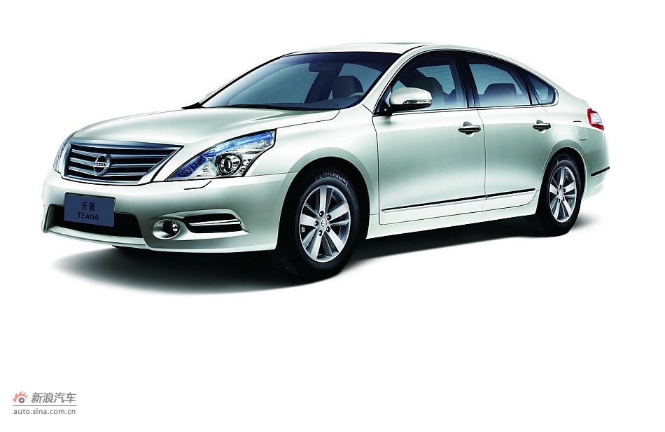 2011款天籁象牙白