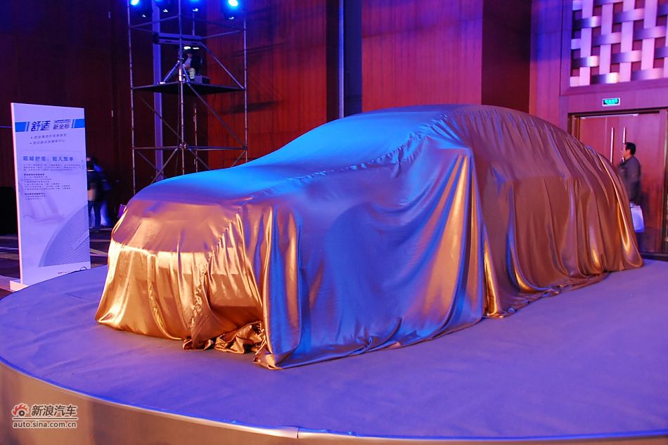 2011款天籁上市现场