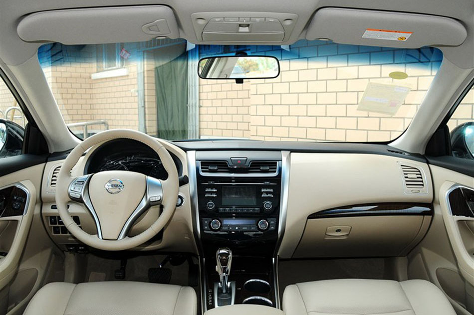 天籁 2013款 2.0L XL舒适版 内饰 