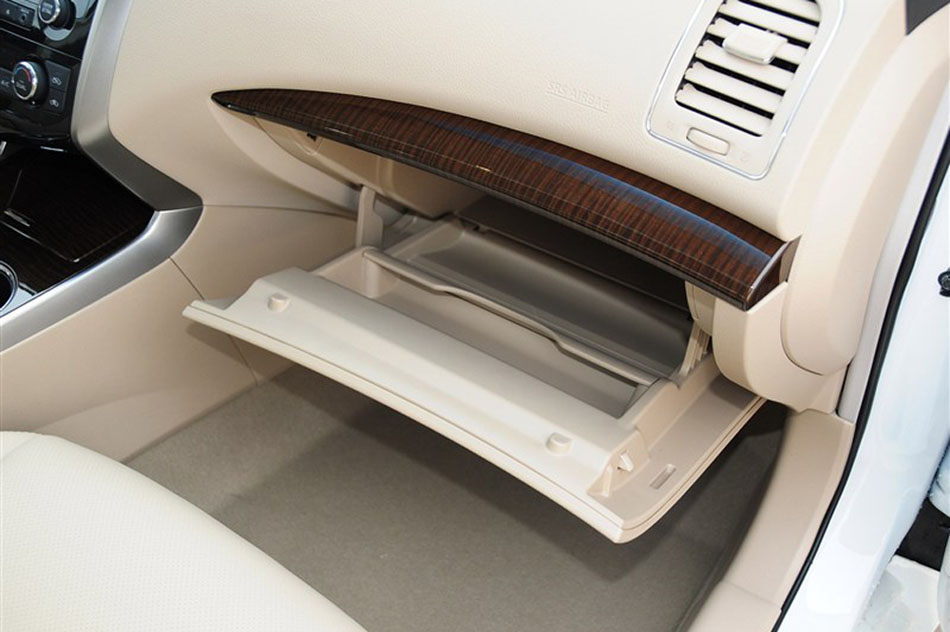 天籁 2013款 2.0L XL舒适版 内饰