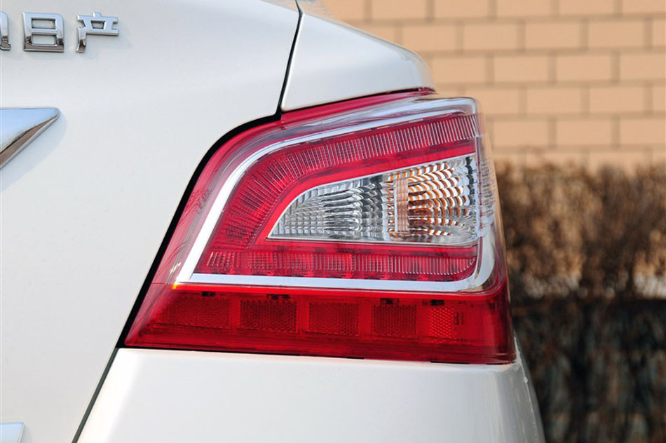 天籁 2013款 2.0L XL舒适版 细节