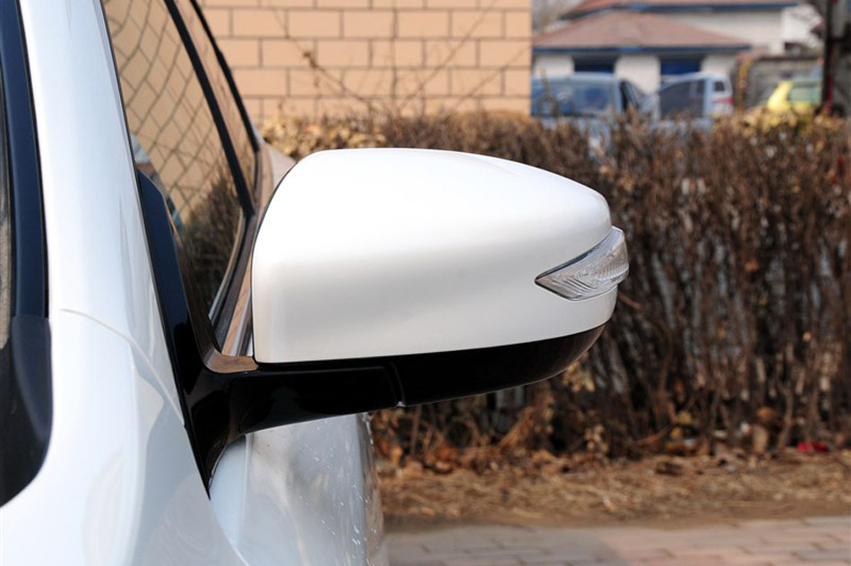 天籁 2013款 2.0L XL舒适版 细节