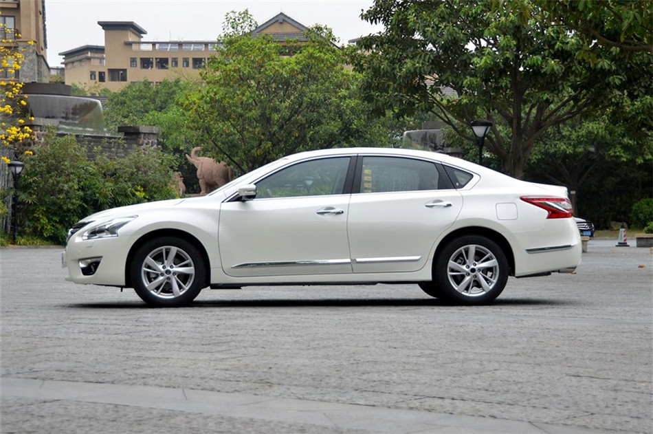 2013款 2.5L XL-UpperNAVI Tech尊贵版 外观