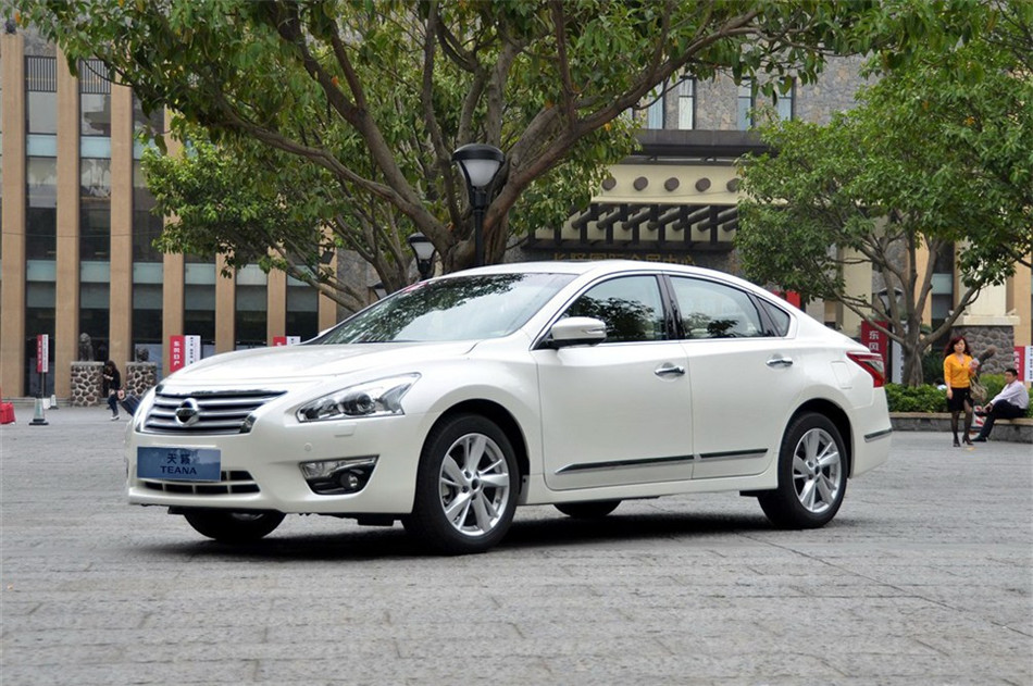 2013款 2.5L XL-UpperNAVI Tech尊贵版 外观