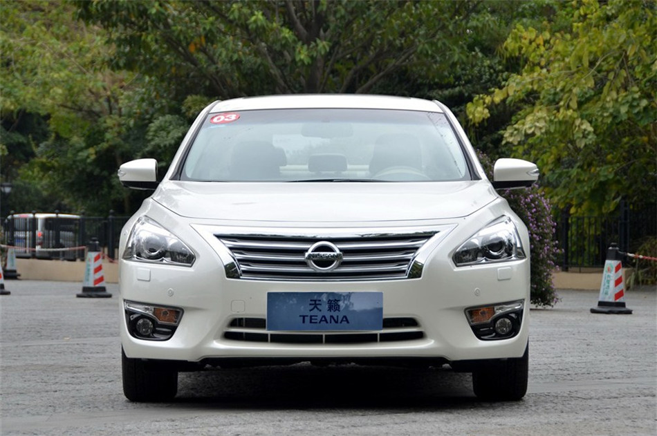 2013款 2.5L XL-UpperNAVI Tech尊贵版 外观