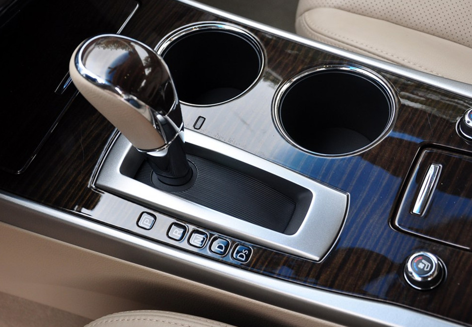 2013款 2.5L XL-UpperNAVI Tech尊贵版 内饰