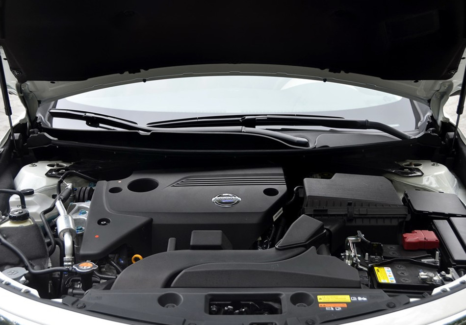 2013款 2.5L XL-UpperNAVI Tech尊贵版 引擎底盘
