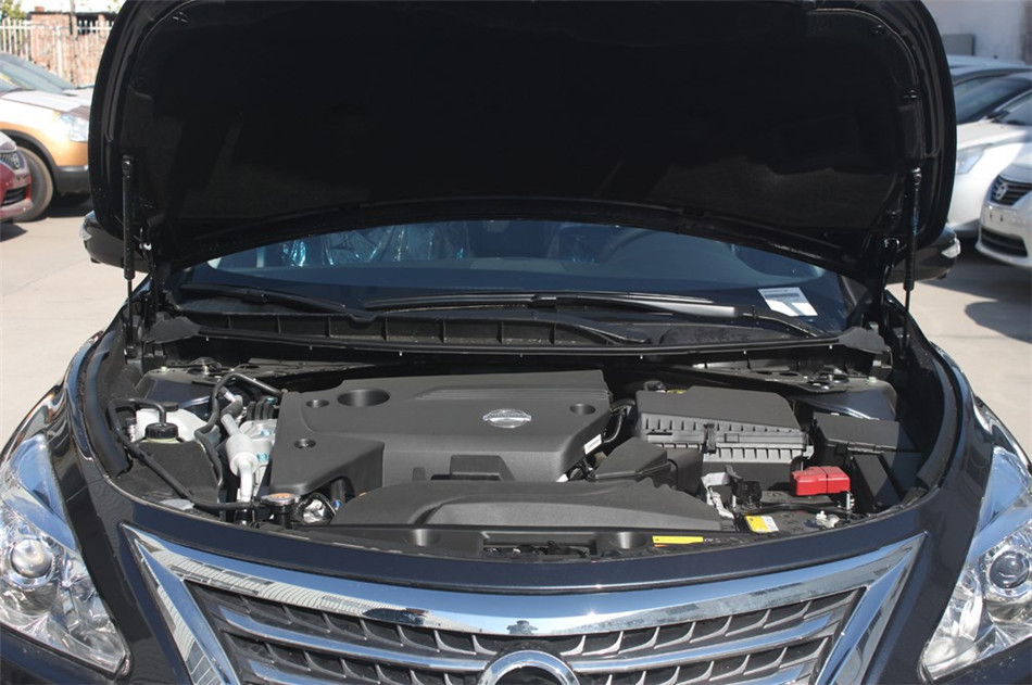 2014款 公爵 2.5L XV-VIP尊领版 引擎底盘