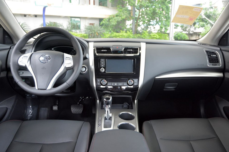 2016款 2.0L XL-Upper智尚版 内饰