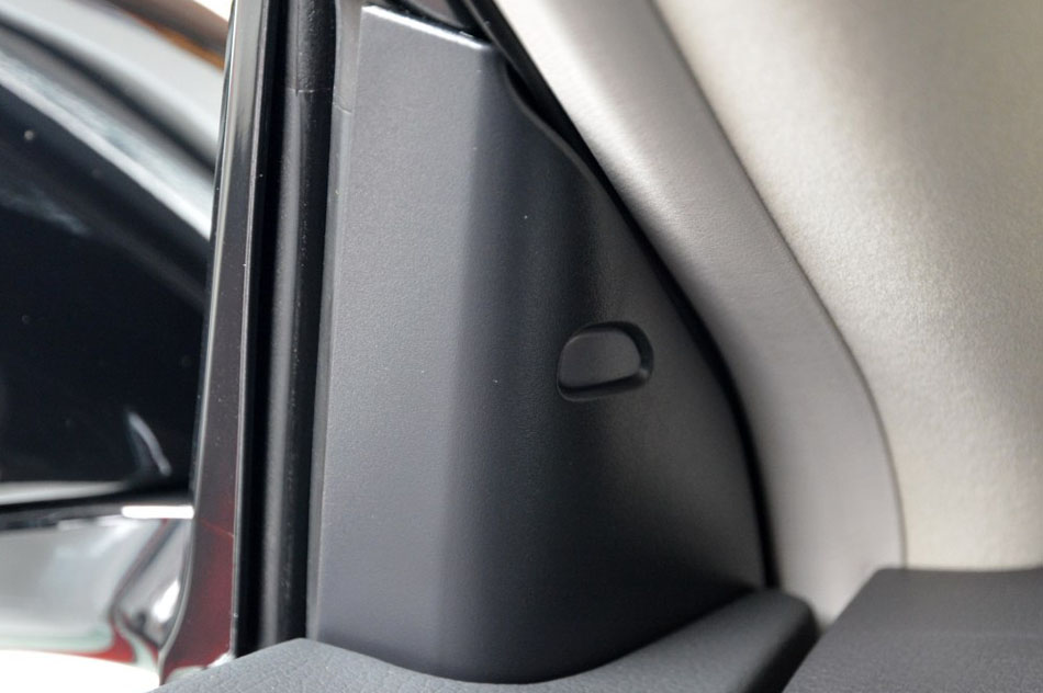 2016款 2.0L XL-Upper智尚版 座椅空间