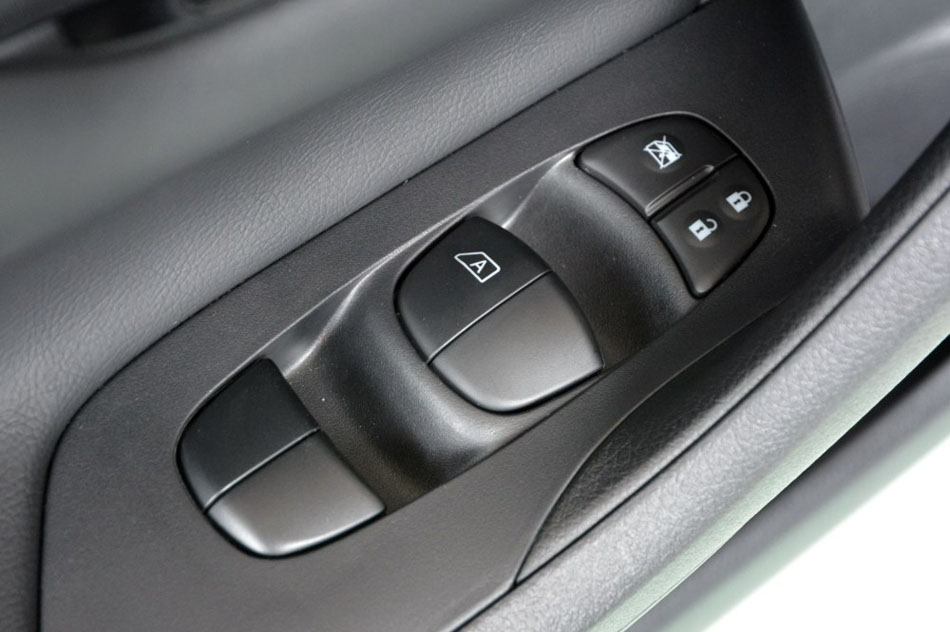 2016款 2.0L XL-Upper智尚版 座椅空间