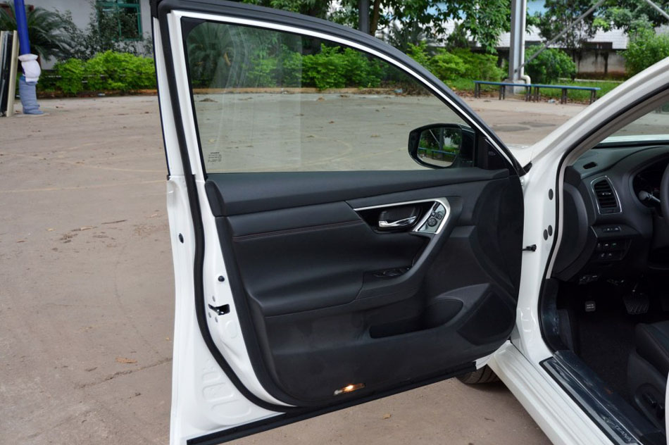 2016款 2.0L XL-Upper智尚版 座椅空间