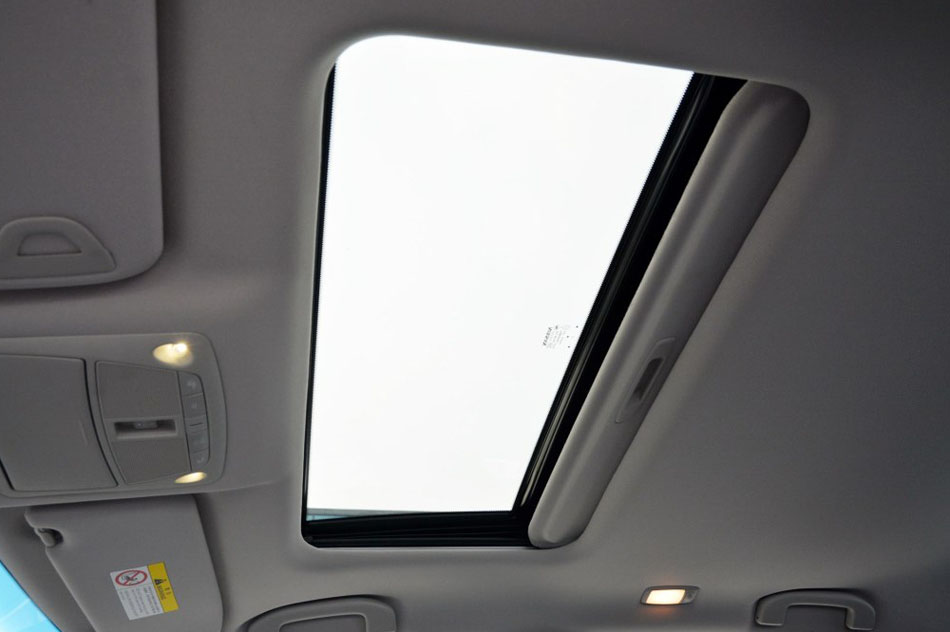 2016款 2.0L XL-Upper智尚版 座椅空间