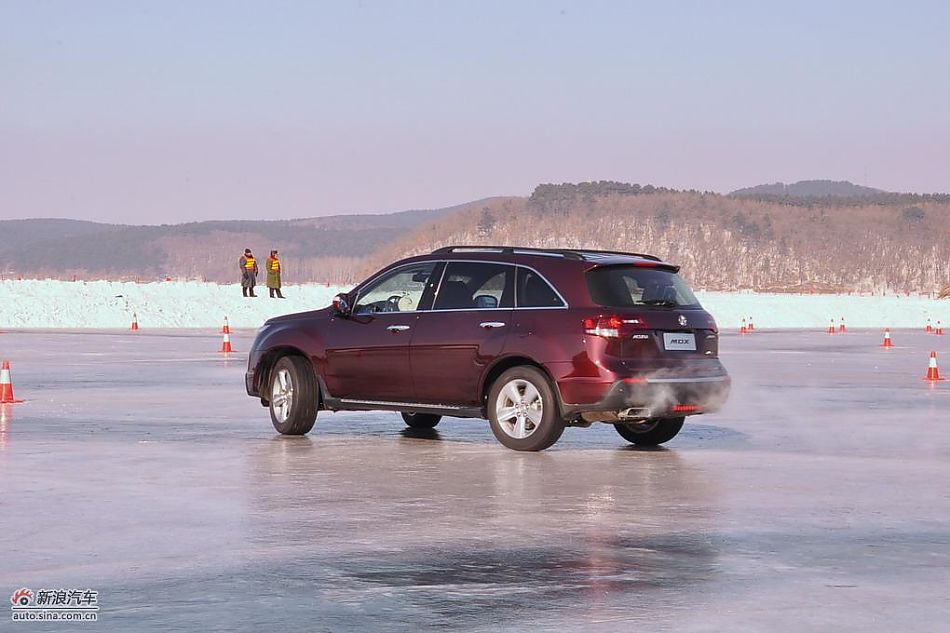 2010MDXԳʵͼ