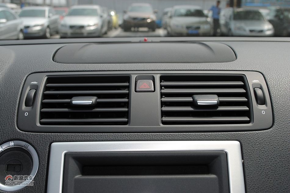 沃尔沃C30 2.0智雅版