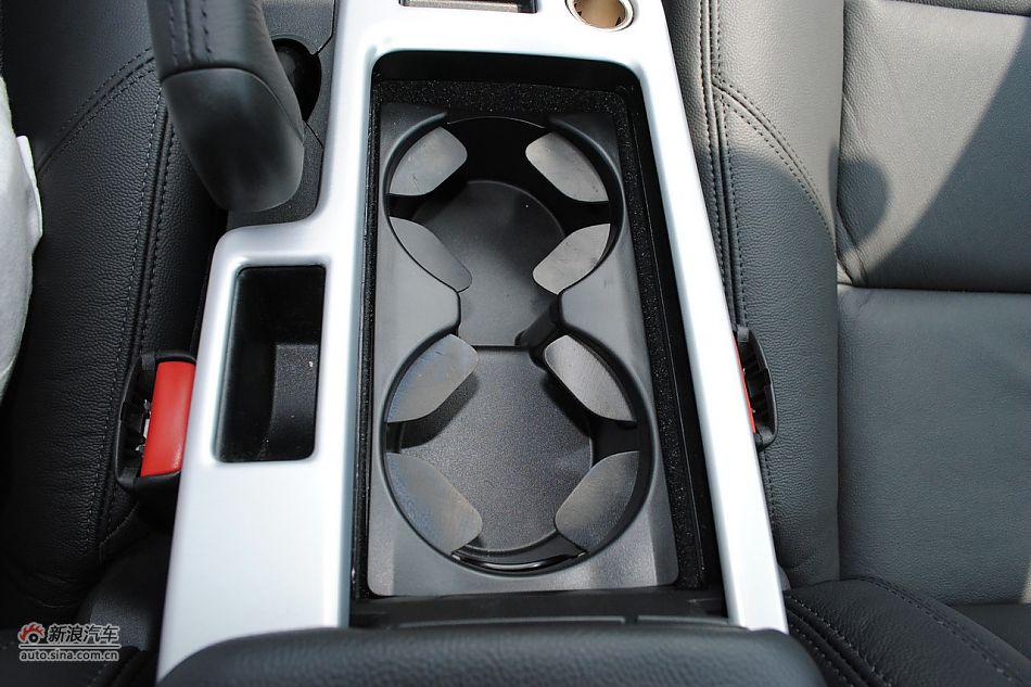 沃尔沃C30 2.0智雅版