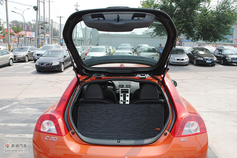 沃尔沃C30 2.0智雅版