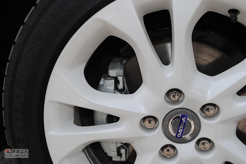 沃尔沃C30 2.0智雅版