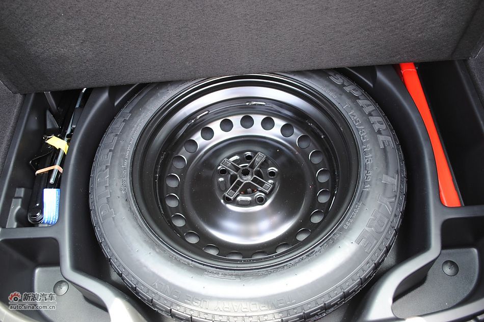 沃尔沃C30 2.0智雅版