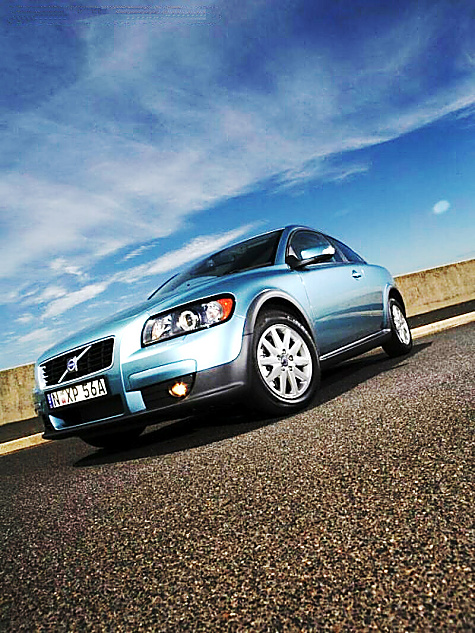 VOLVO C30
