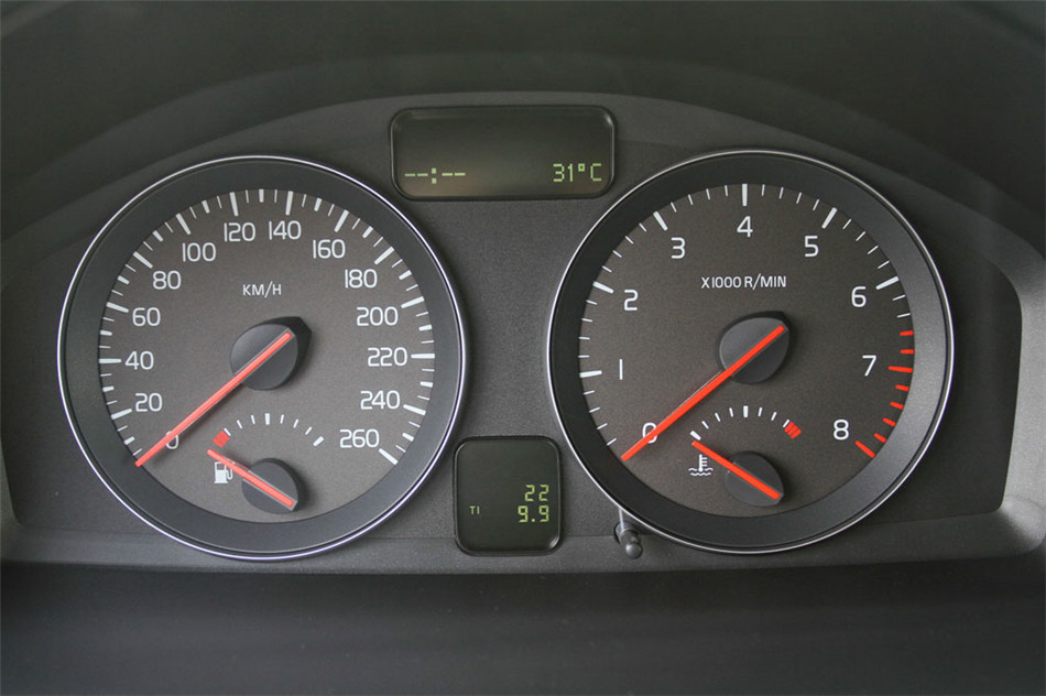 沃尔沃C30 2013款 2.0L炫动版 内饰