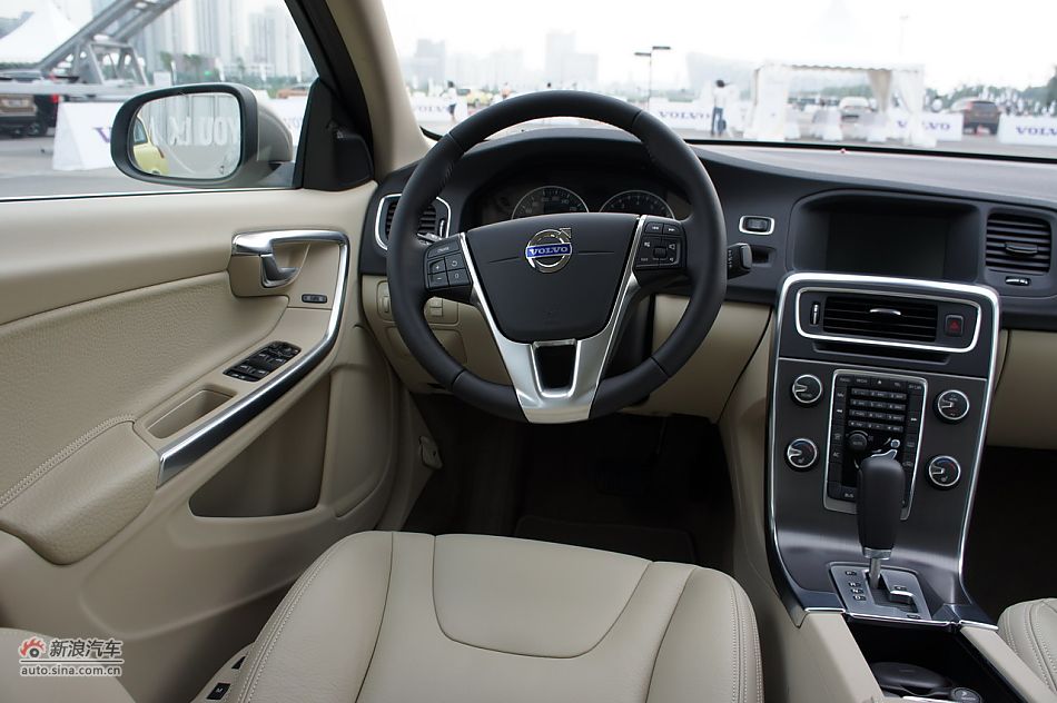 2012款沃尔沃S60