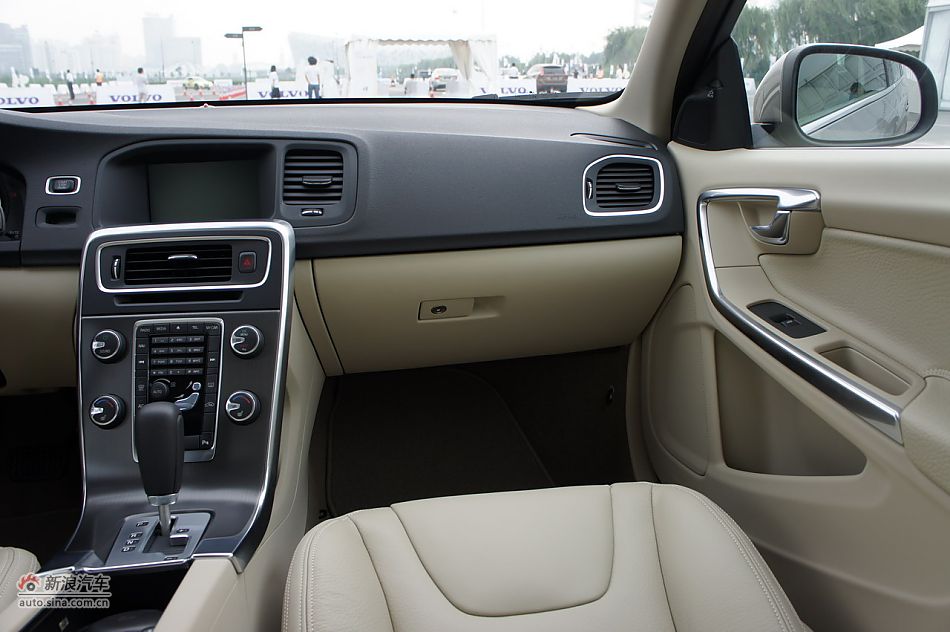 2012款沃尔沃S60
