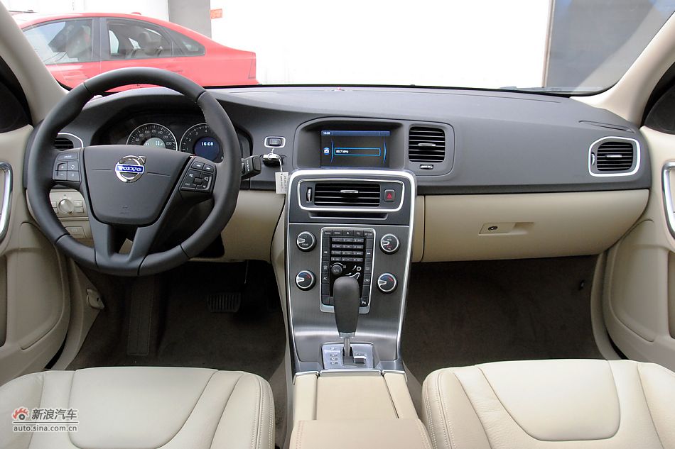 沃尔沃S60高清到店实拍