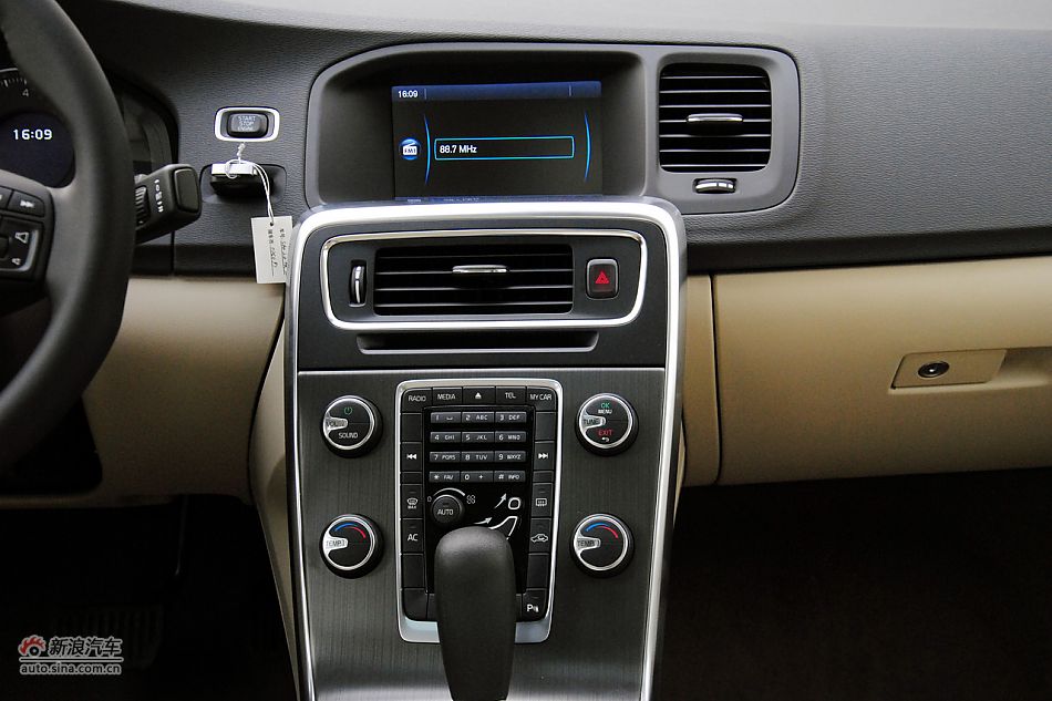 沃尔沃S60高清到店实拍