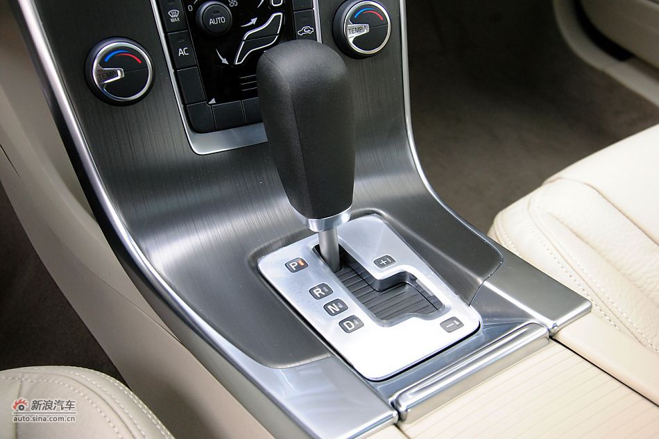 沃尔沃S60高清到店实拍