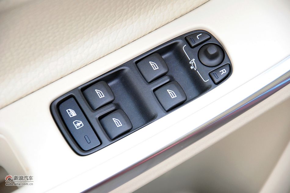 沃尔沃S60高清到店实拍