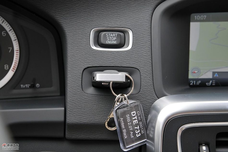 沃尔沃S60 2.0T内饰