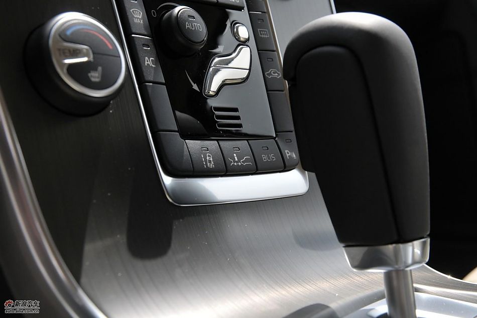 沃尔沃S60 2.0T内饰