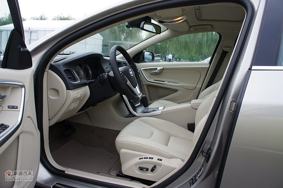 2012款沃尔沃S60