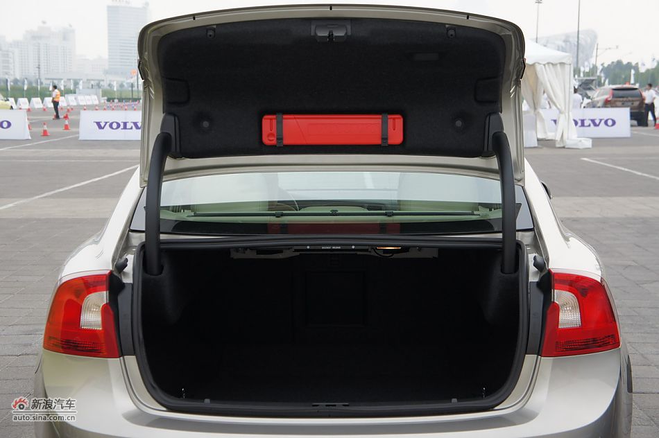 2012款沃尔沃S60