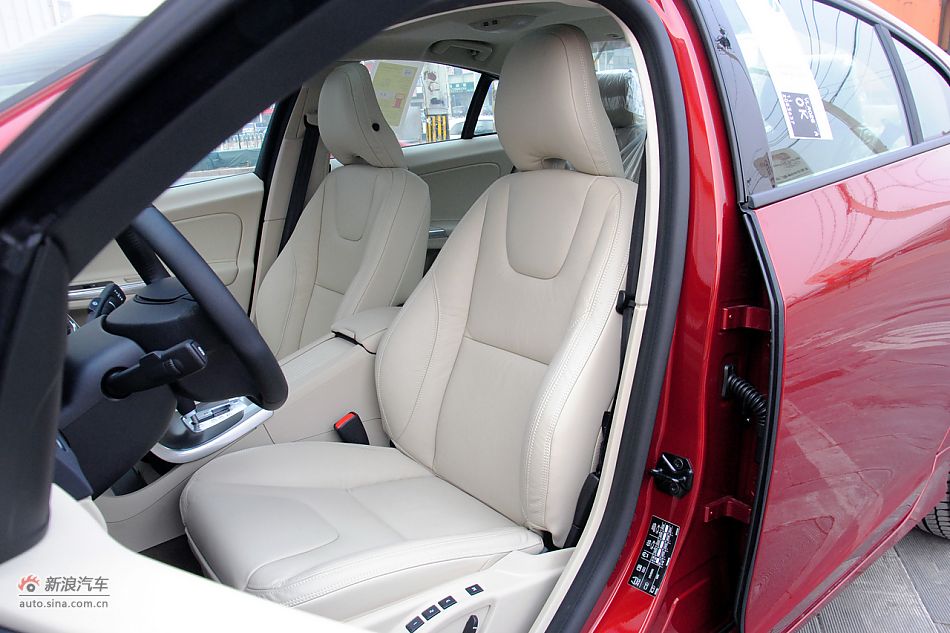 沃尔沃S60高清到店实拍