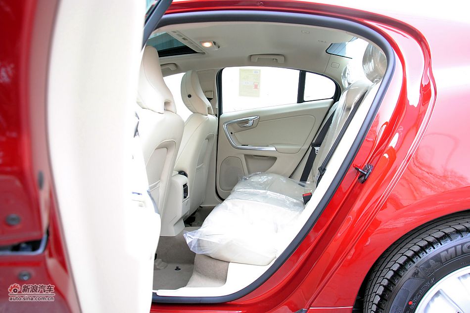 沃尔沃S60高清到店实拍