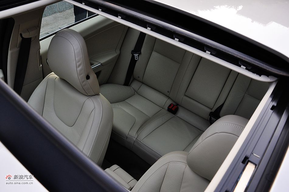 沃尔沃S60内饰
